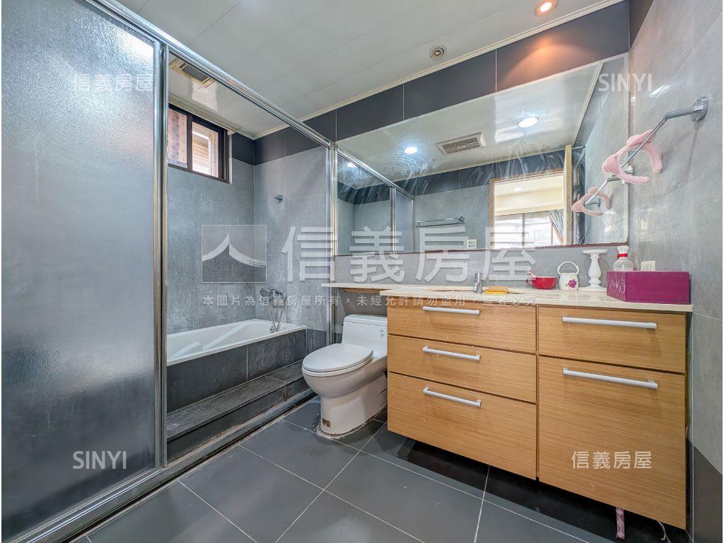 法國小鎮庭院美墅房屋室內格局與周邊環境