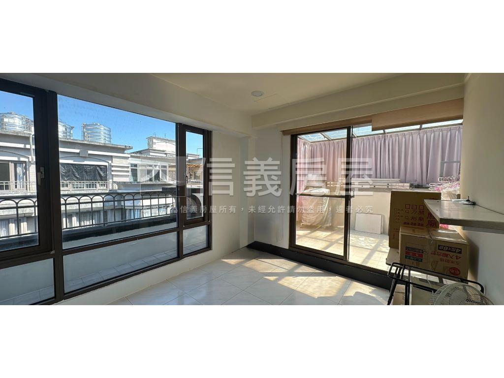 法國小鎮庭院美墅房屋室內格局與周邊環境