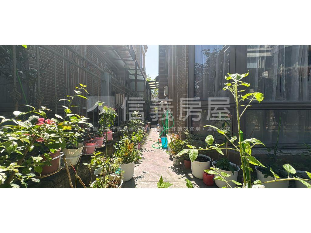 法國小鎮庭院美墅房屋室內格局與周邊環境