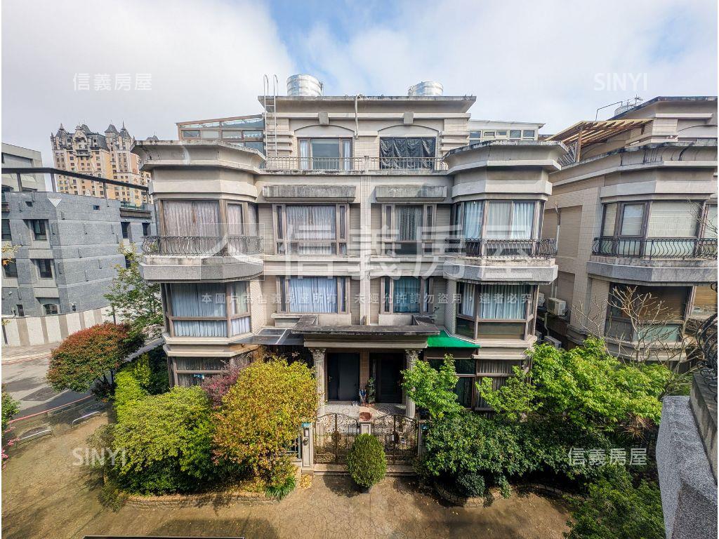 法國小鎮庭院美墅房屋室內格局與周邊環境