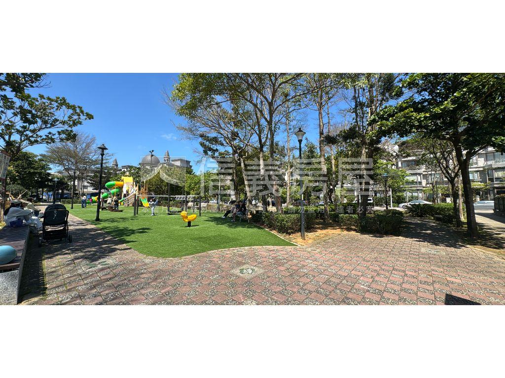 法國小鎮庭院美墅房屋室內格局與周邊環境