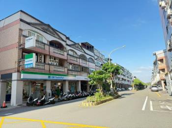 楊梅國道旁景觀三房美屋