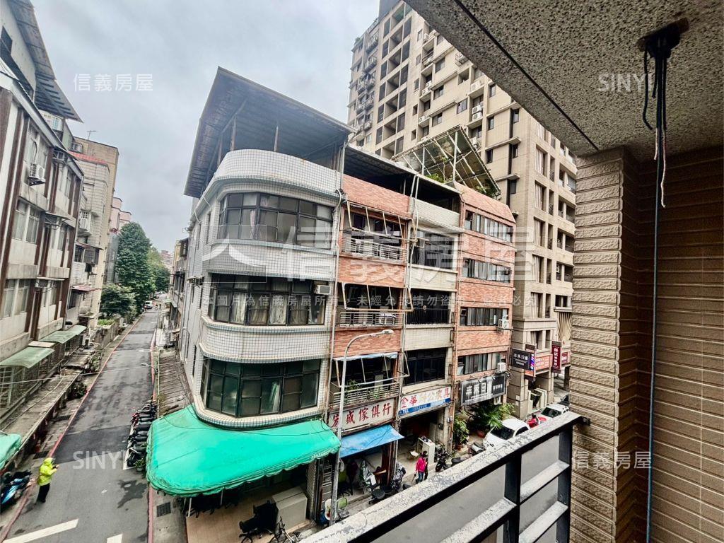 臻第極緻美廈大套房房屋室內格局與周邊環境