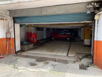 專任大安區坡平車位