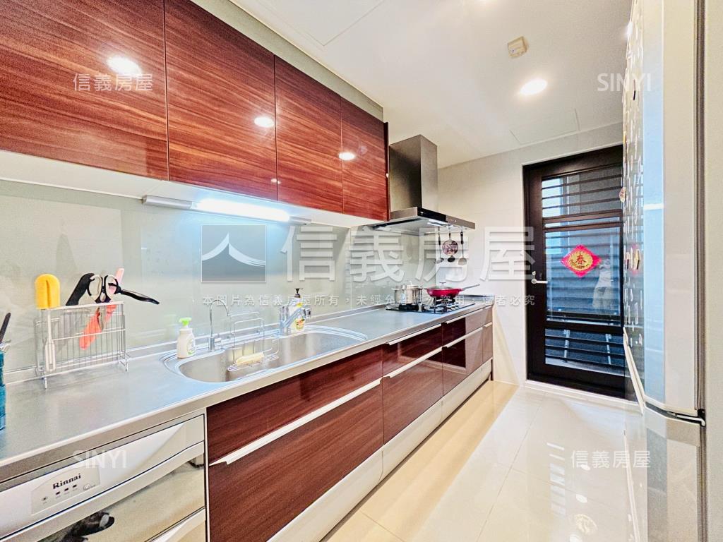 京澄達爾菲四房車位房屋室內格局與周邊環境