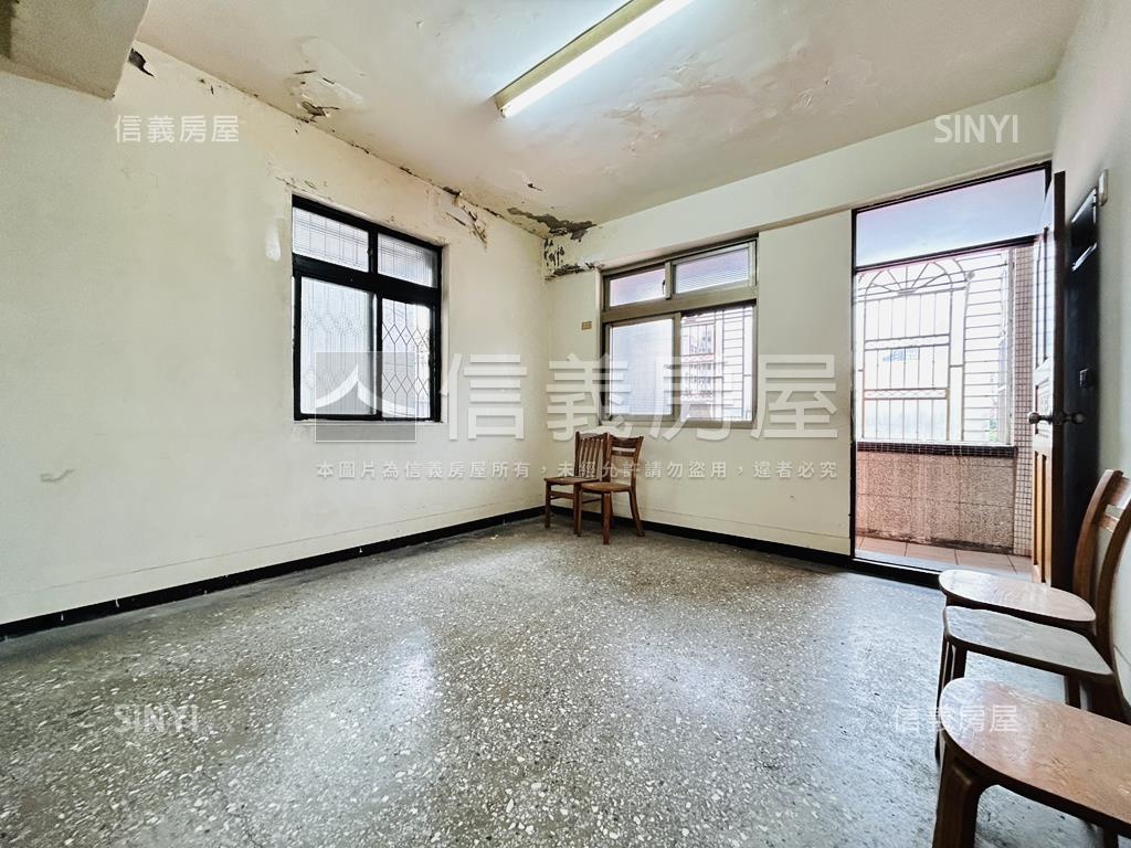 低總價成家立業邊間三房房屋室內格局與周邊環境