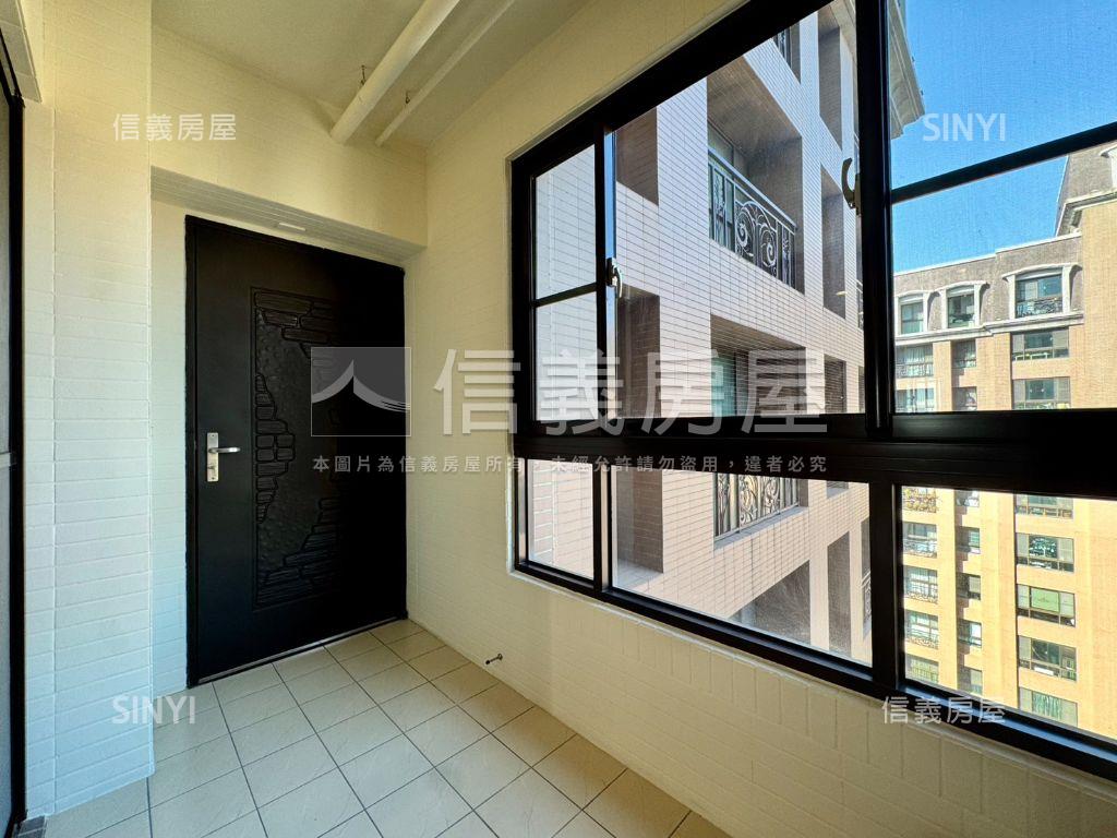 冠雲集高樓採光三房雙車位房屋室內格局與周邊環境