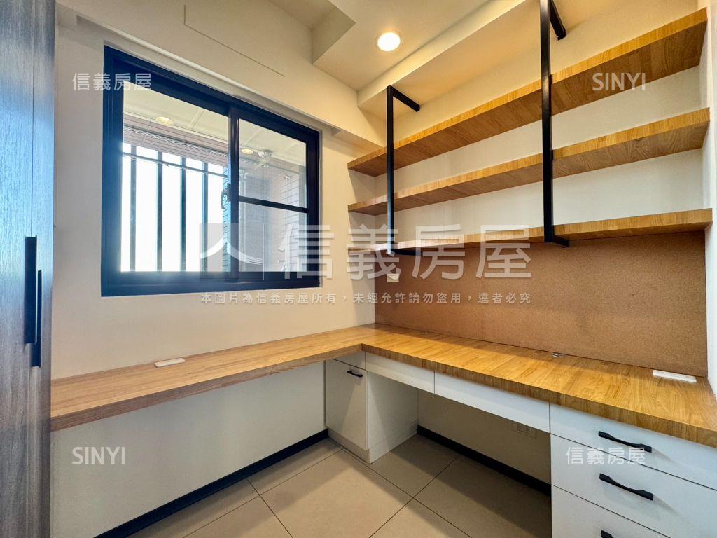 冠雲集高樓採光三房雙車位房屋室內格局與周邊環境