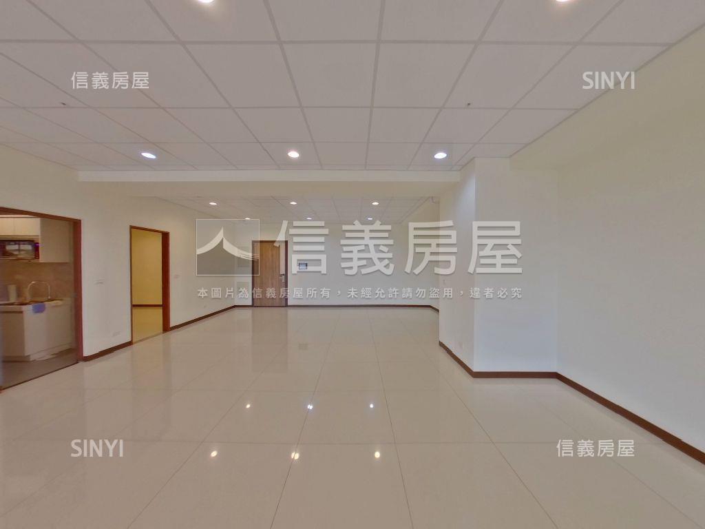 青埔高鐵站前金融雙星商辦房屋室內格局與周邊環境