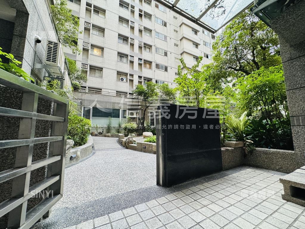 林鼎願景三房平面車位房屋室內格局與周邊環境