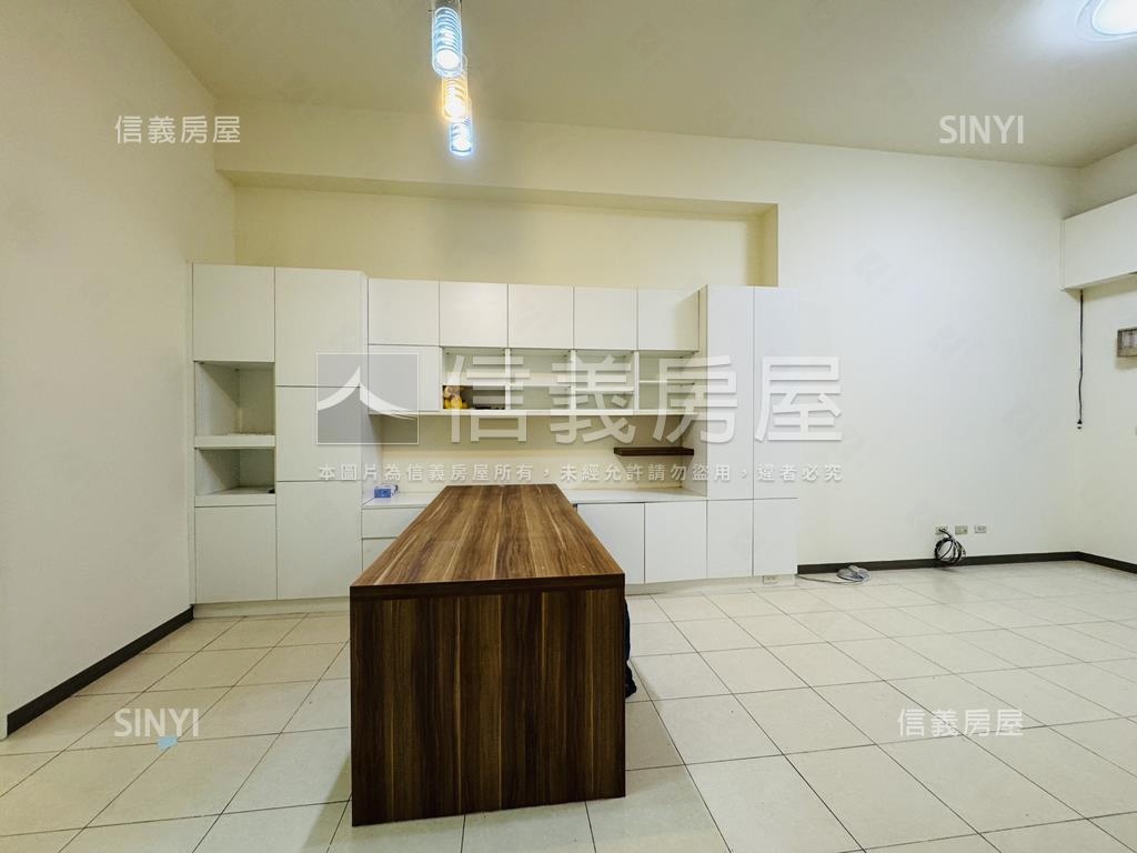 林鼎願景三房平面車位房屋室內格局與周邊環境