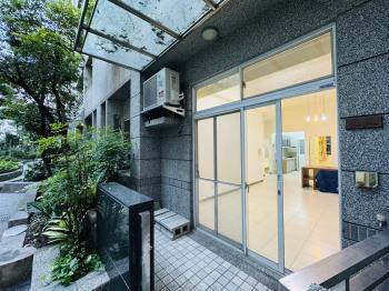 葳格國小旁３房平面車位