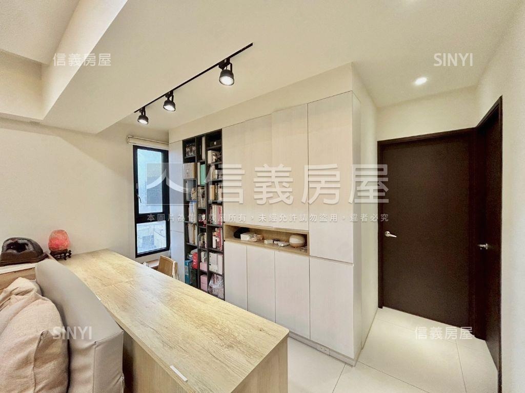 富宇學學美裝潢視野兩房房屋室內格局與周邊環境