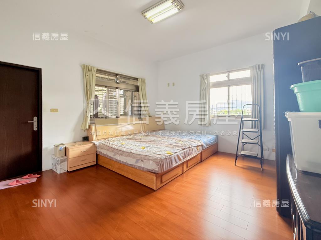 讚！國六旁千坪角間別墅房屋室內格局與周邊環境