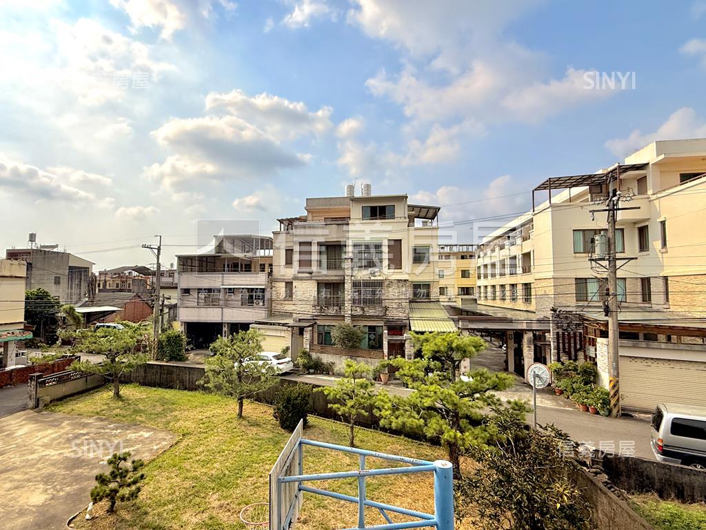 讚！國六旁千坪角間別墅房屋室內格局與周邊環境