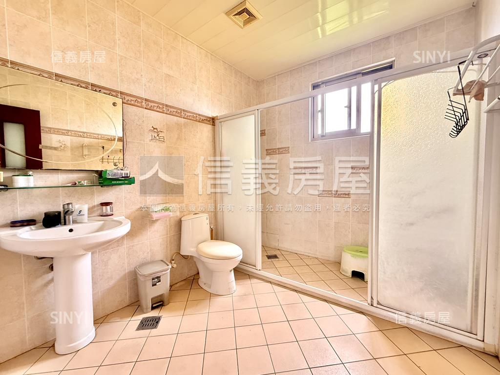讚！國六旁千坪角間別墅房屋室內格局與周邊環境
