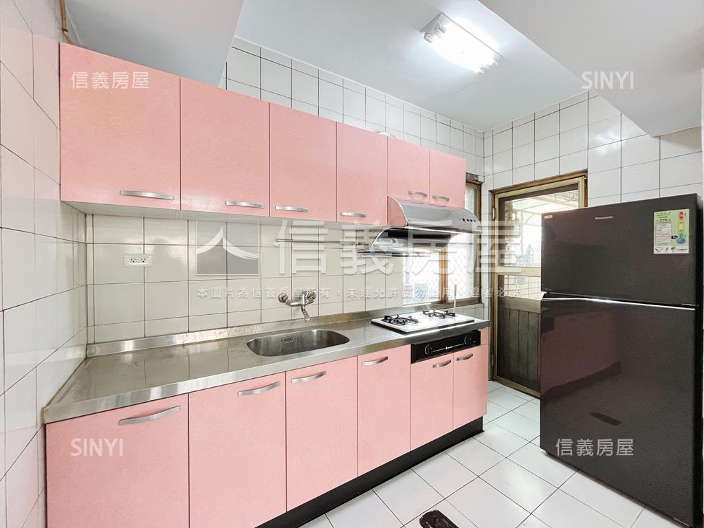 機能佳免整理大三房房屋室內格局與周邊環境