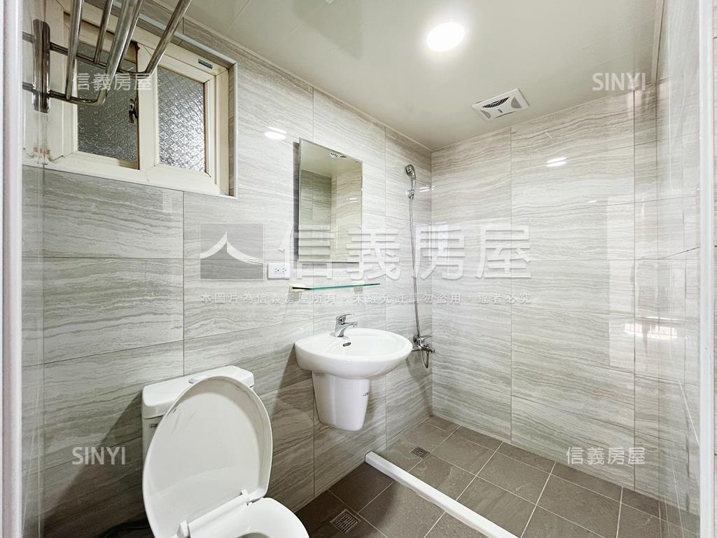 機能佳免整理大三房房屋室內格局與周邊環境