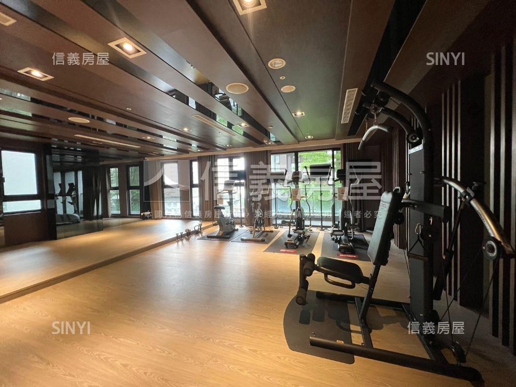 【主推】新世紀兩房車位房屋室內格局與周邊環境