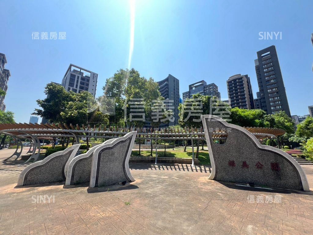 【主推】新世紀兩房車位房屋室內格局與周邊環境