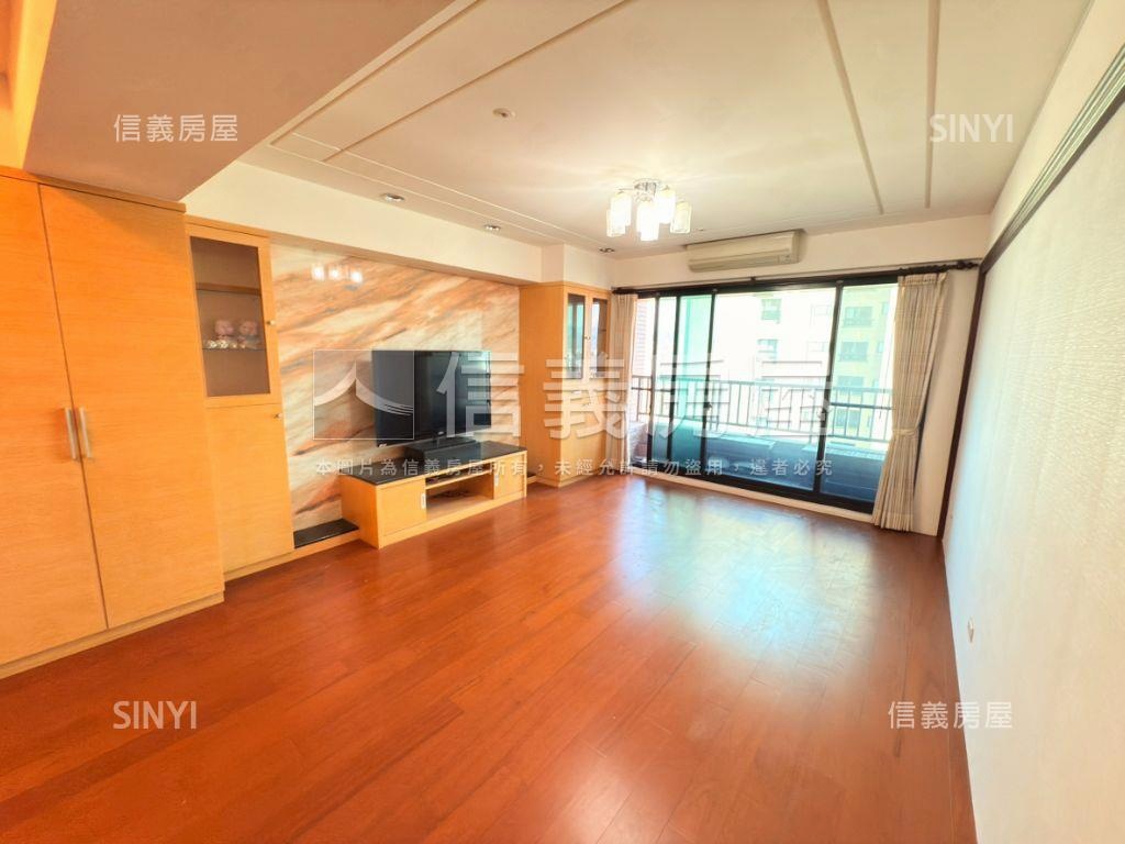 １１期日出登陽高樓四房房屋室內格局與周邊環境