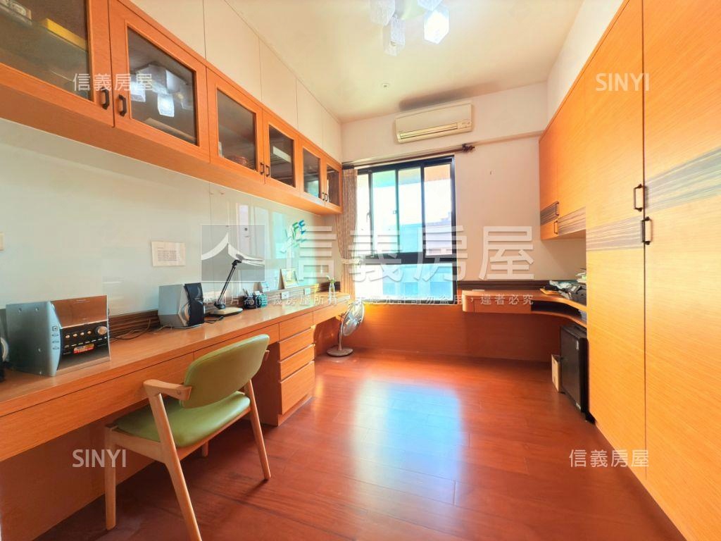 １１期日出登陽高樓四房房屋室內格局與周邊環境