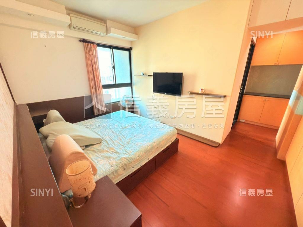 １１期日出登陽高樓四房房屋室內格局與周邊環境