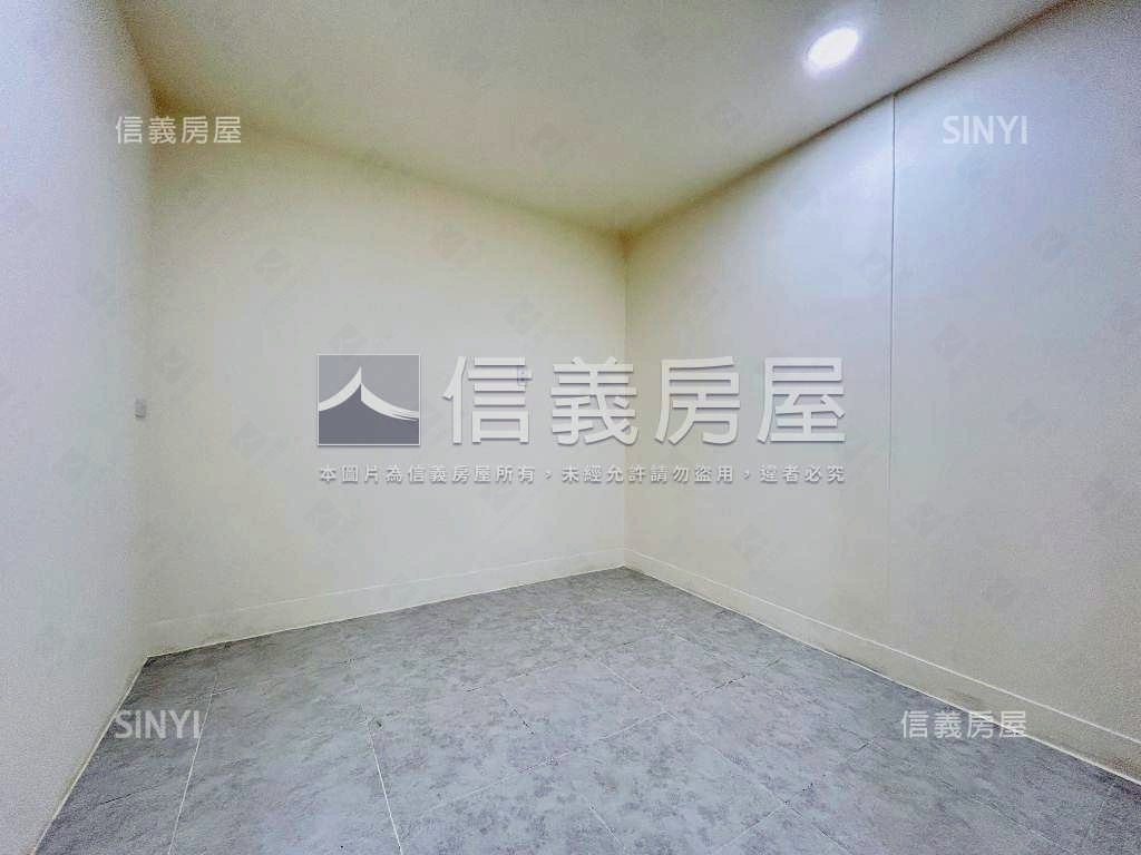 三重公寓三樓房屋室內格局與周邊環境