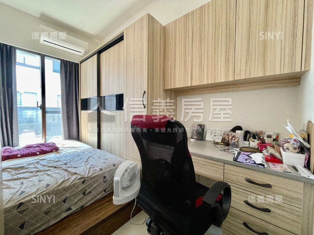 桂林商圈屋齡６年質感別墅房屋室內格局與周邊環境