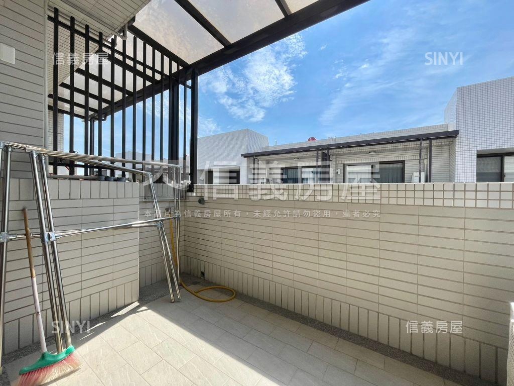 桂林商圈屋齡６年質感別墅房屋室內格局與周邊環境