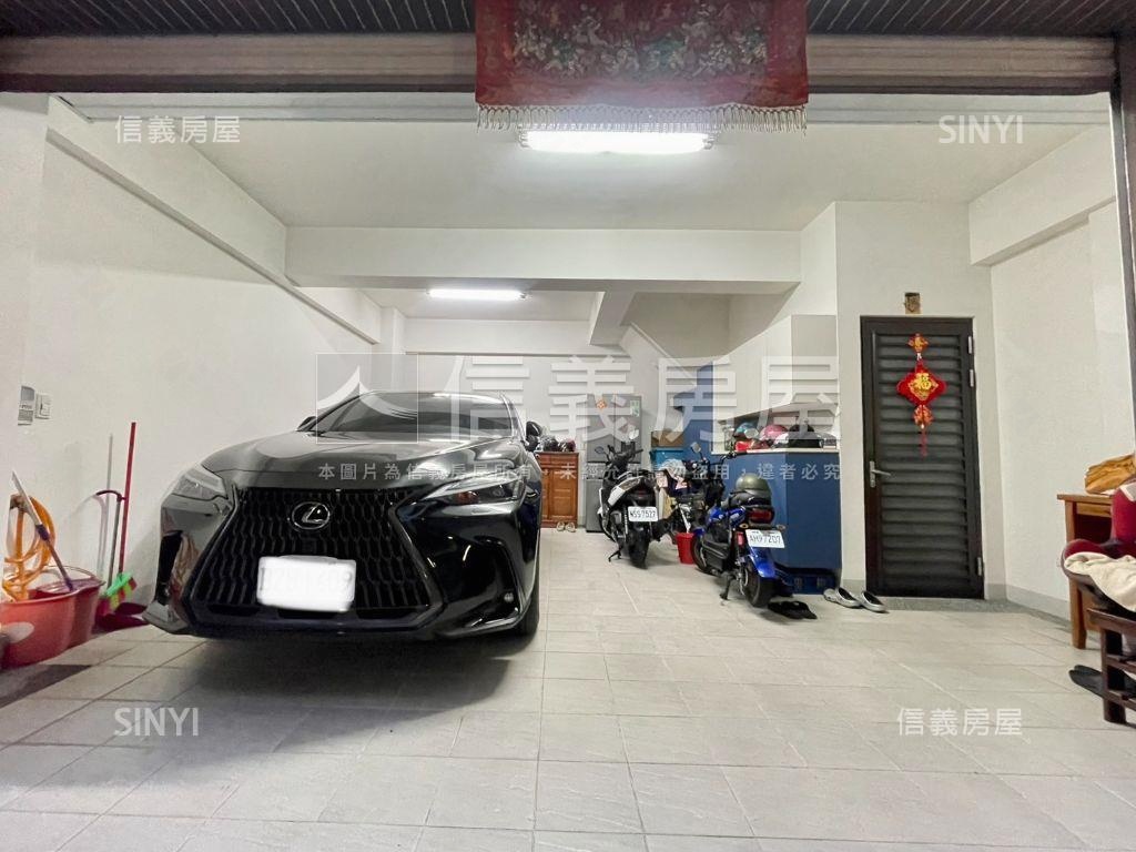 桂林商圈屋齡６年質感別墅房屋室內格局與周邊環境