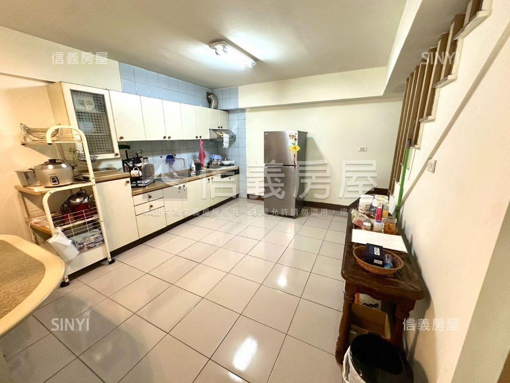 鼓山正路美樓店房屋室內格局與周邊環境