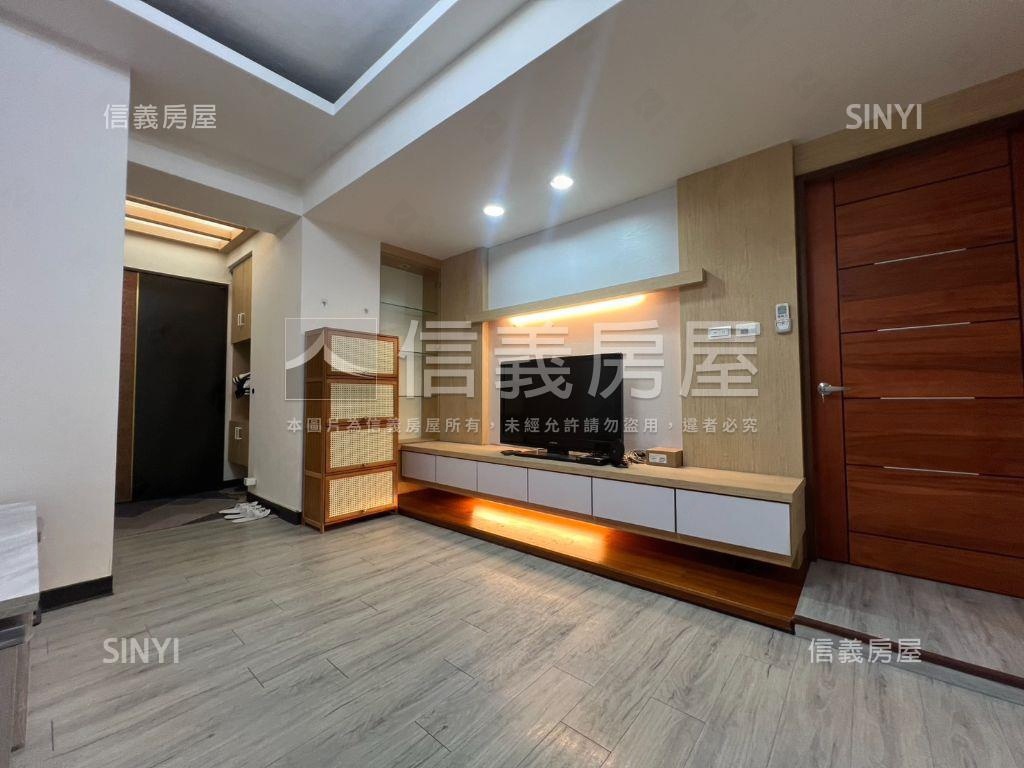 成大商圈電梯美裝兩房房屋室內格局與周邊環境