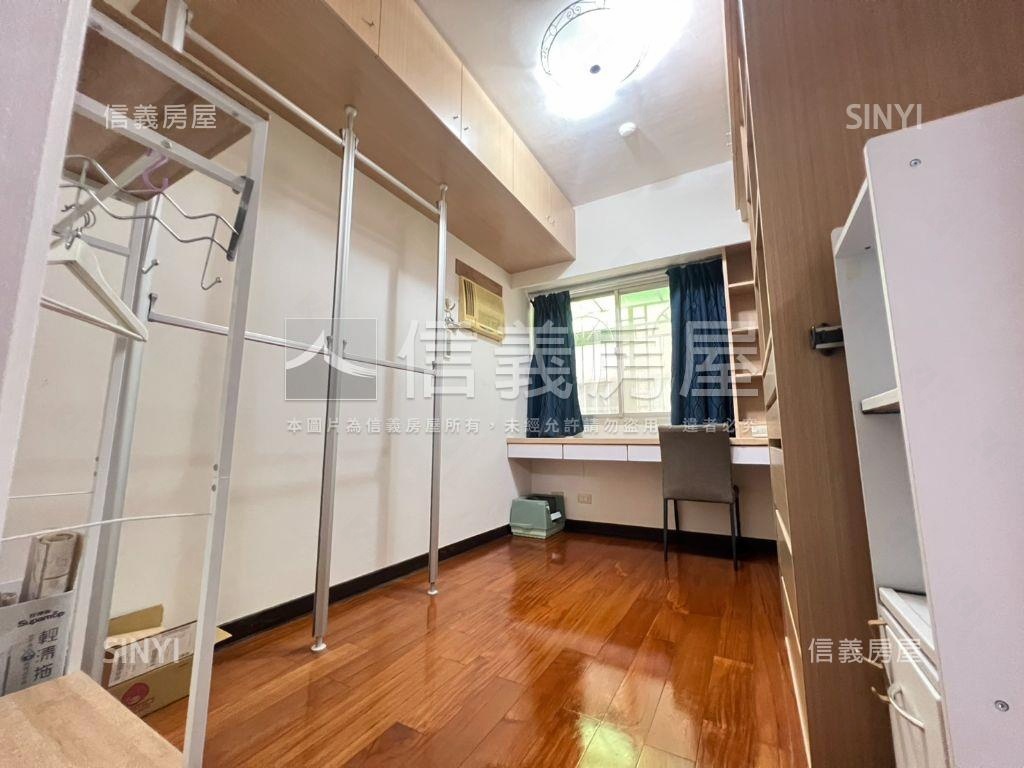 成大商圈電梯美裝兩房房屋室內格局與周邊環境