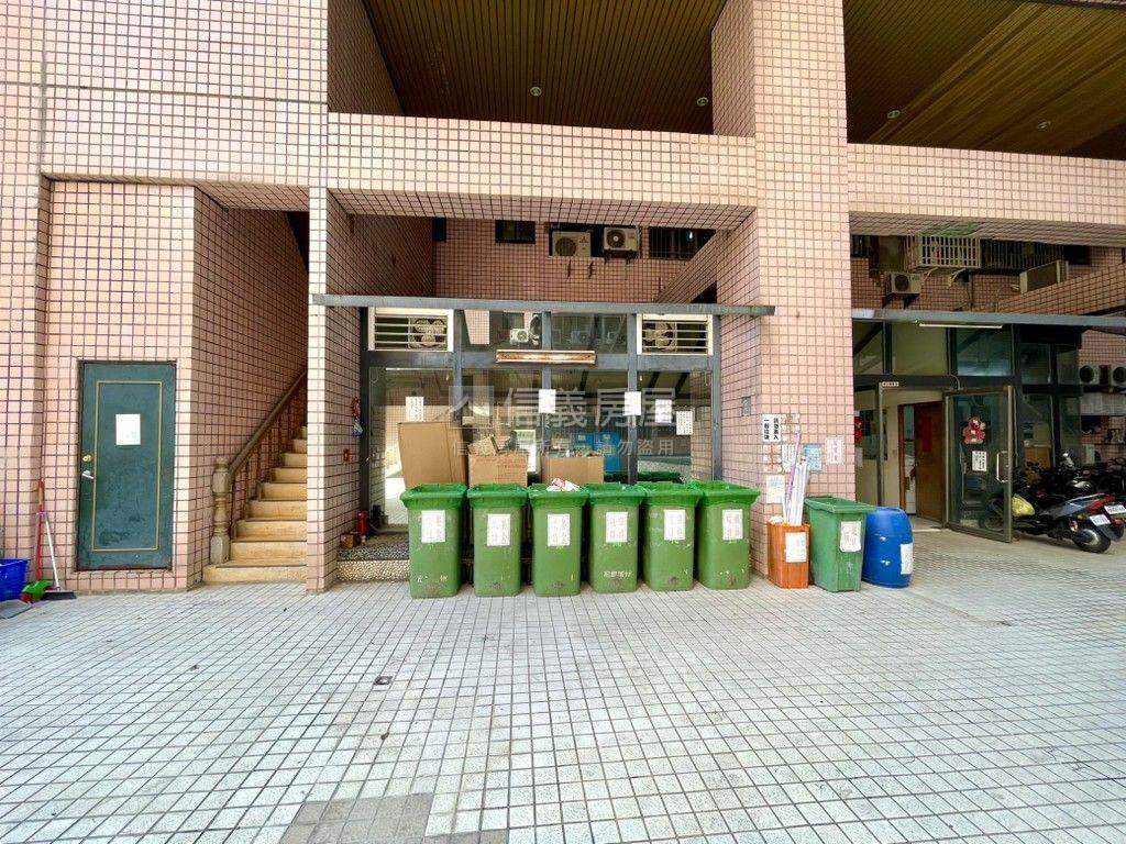 宏總加州視野美套房有陽台房屋室內格局與周邊環境