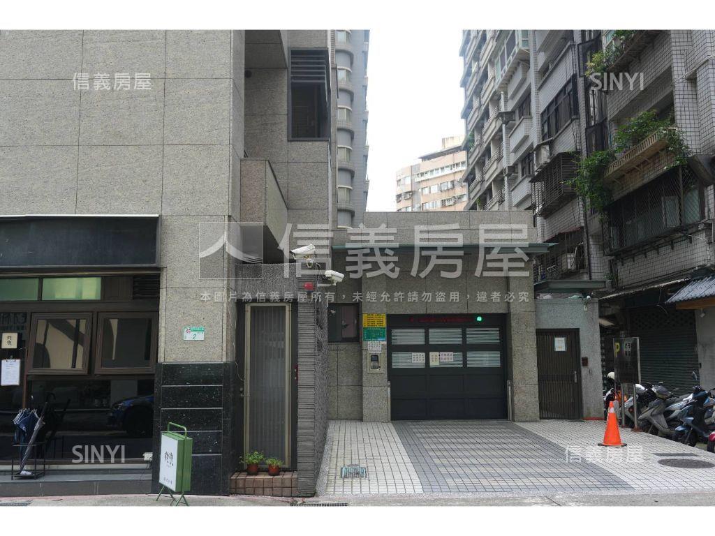 【敦和新象】可停休旅車位房屋室內格局與周邊環境