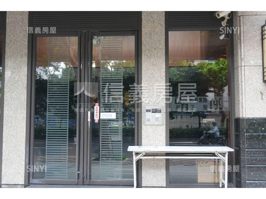 【敦和新象】可停休旅車位房屋室內格局與周邊環境