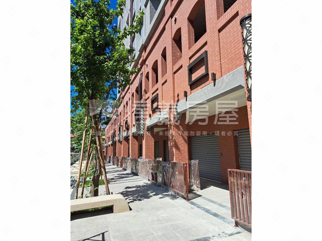 士林一品Ｂ１全新店面房屋室內格局與周邊環境