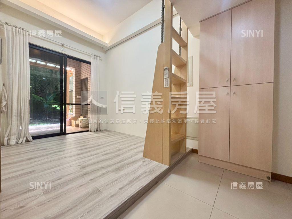 政大史丹佛庭院小豪邸房屋室內格局與周邊環境