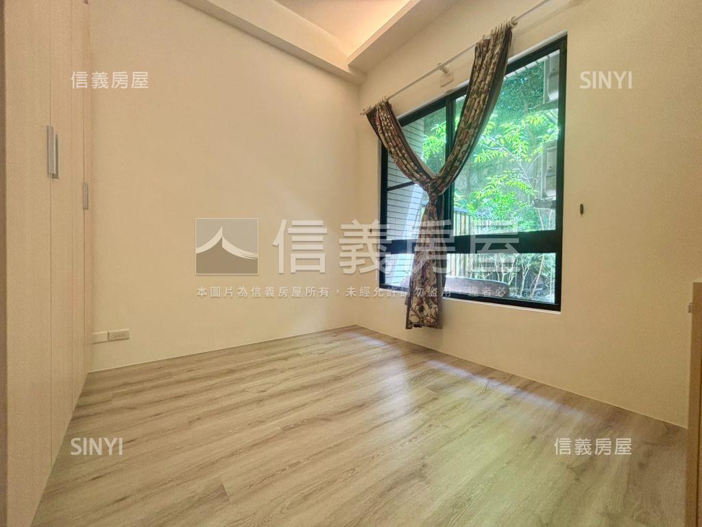 政大史丹佛庭院小豪邸房屋室內格局與周邊環境