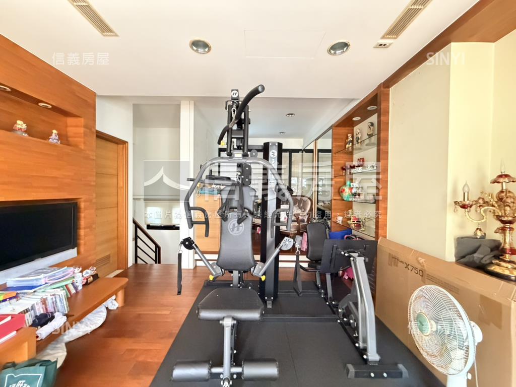 精銳震後車位別墅房屋室內格局與周邊環境