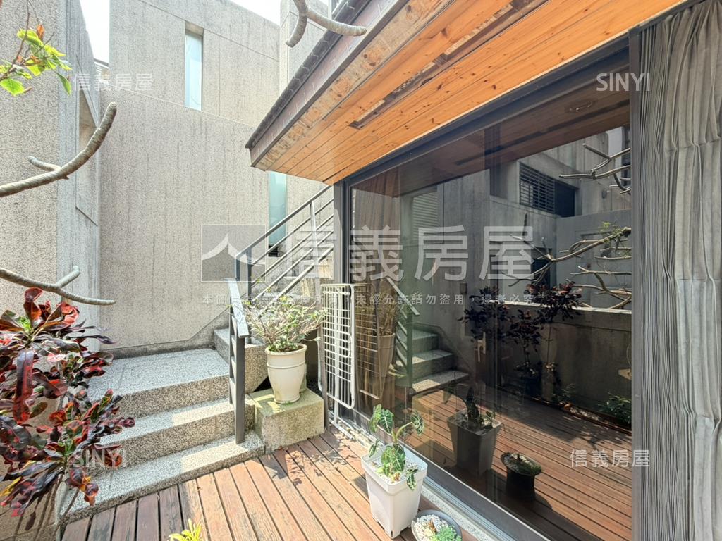 精銳震後車位別墅房屋室內格局與周邊環境