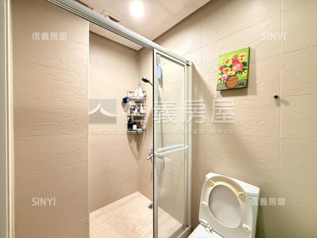 精銳震後車位別墅房屋室內格局與周邊環境