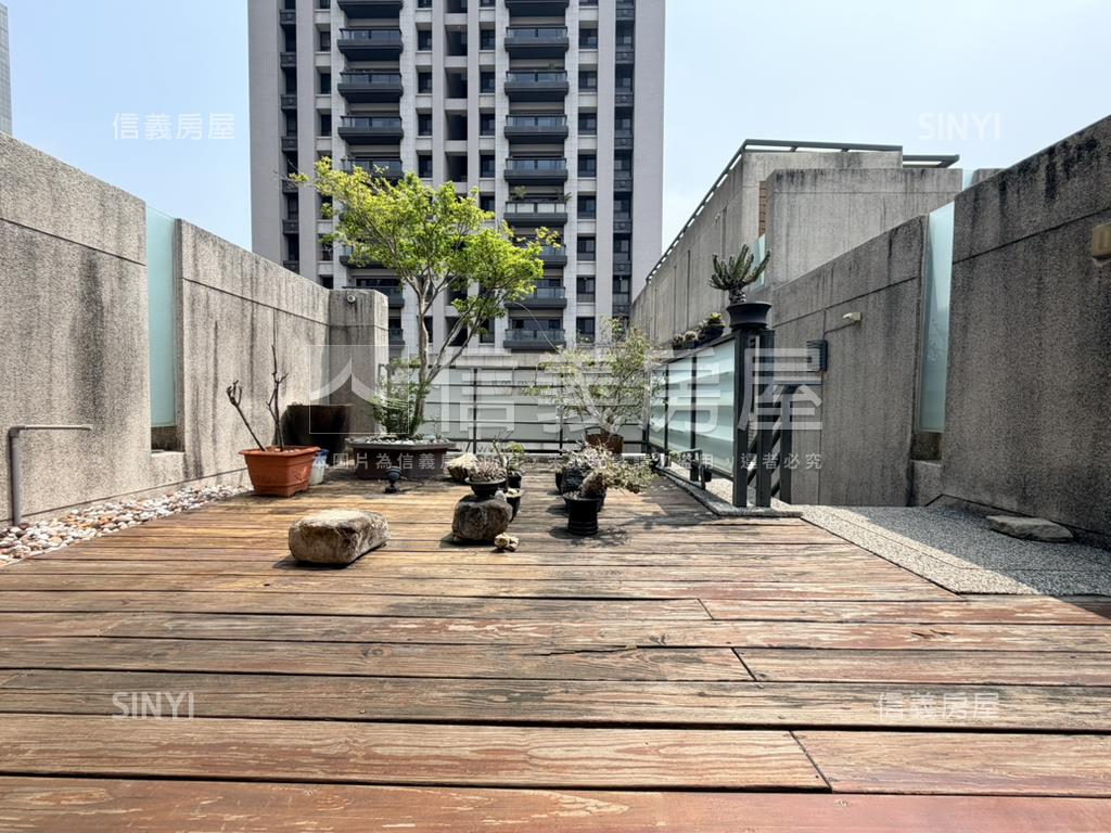 精銳震後車位別墅房屋室內格局與周邊環境