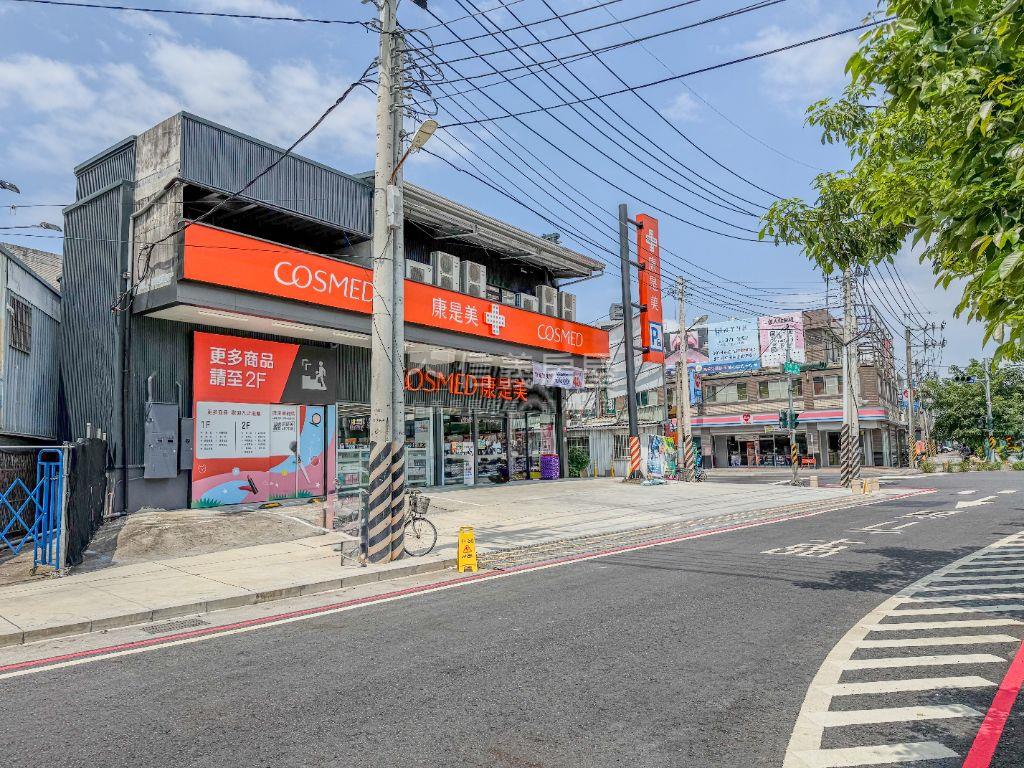 百坪土地金店面房屋室內格局與周邊環境