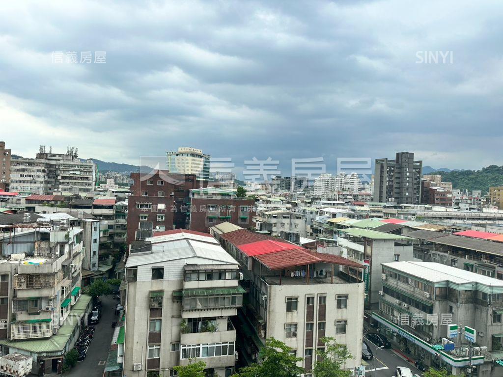 專任～萬隆捷運旁電梯三房房屋室內格局與周邊環境