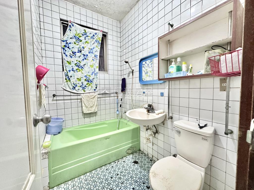 屋主誠售＊二樓＊有天然氣房屋室內格局與周邊環境