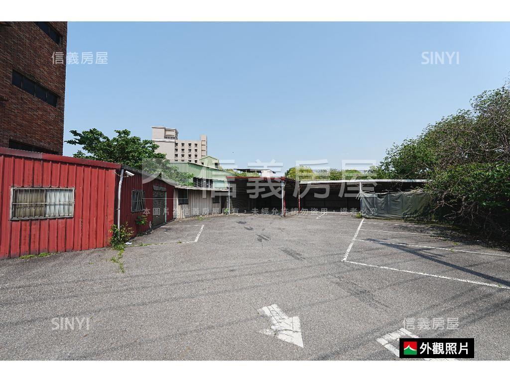 中壢台一線邊間面寬透店房屋室內格局與周邊環境