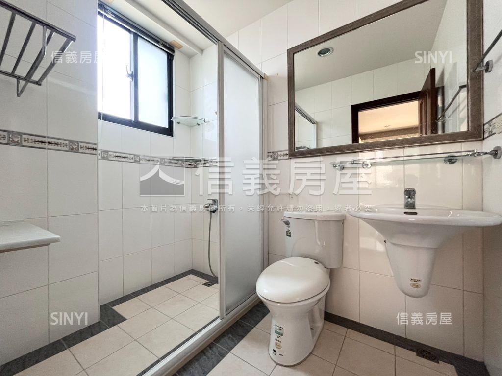 東區稀有釋出角窗豪墅房屋室內格局與周邊環境