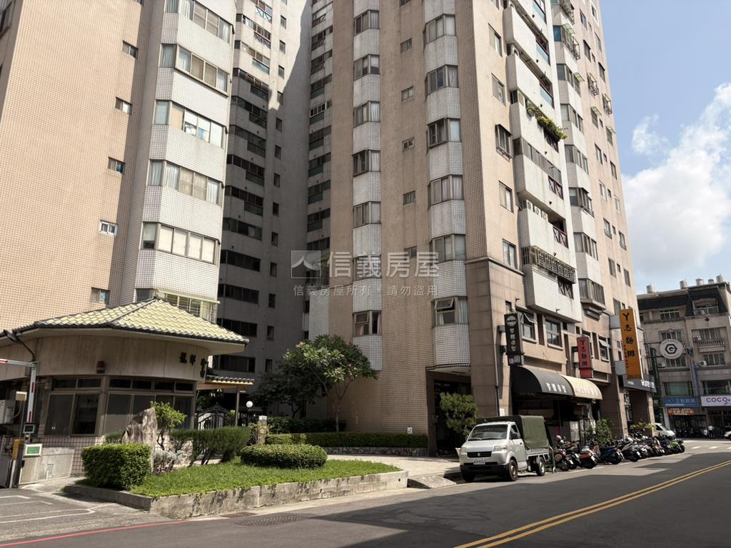 全新★黎明東街店面房屋室內格局與周邊環境